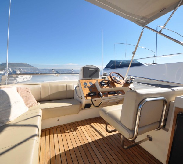 BOOMERANG II Yacht Charter Details, Posillipo CHARTERWORLD Luxury